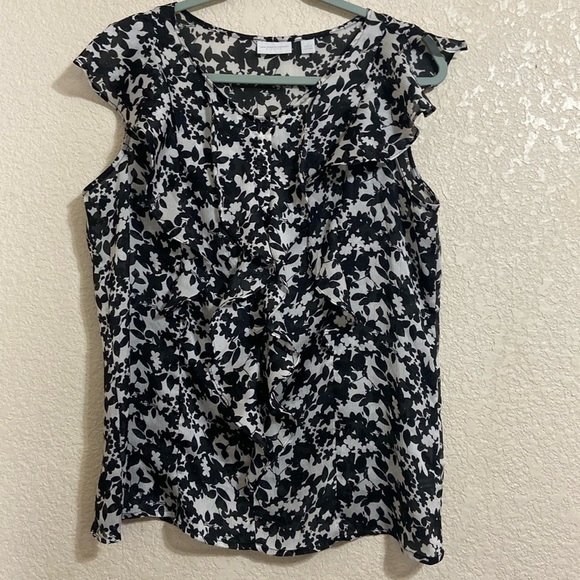 NEW YORK & Company Ruffle Blouse - Picture 1 of 11
